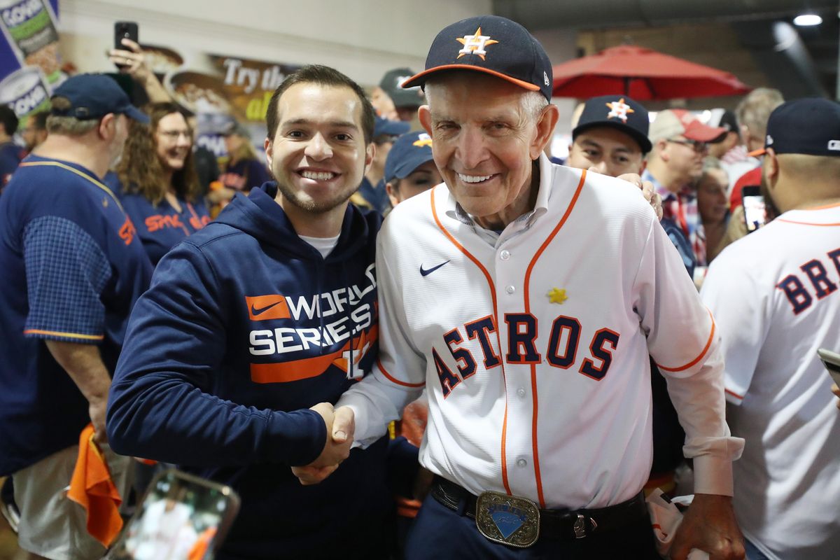 Mattress Mack explains f-bomb-laden exchange with fan at Game 3 Astros-Phillies