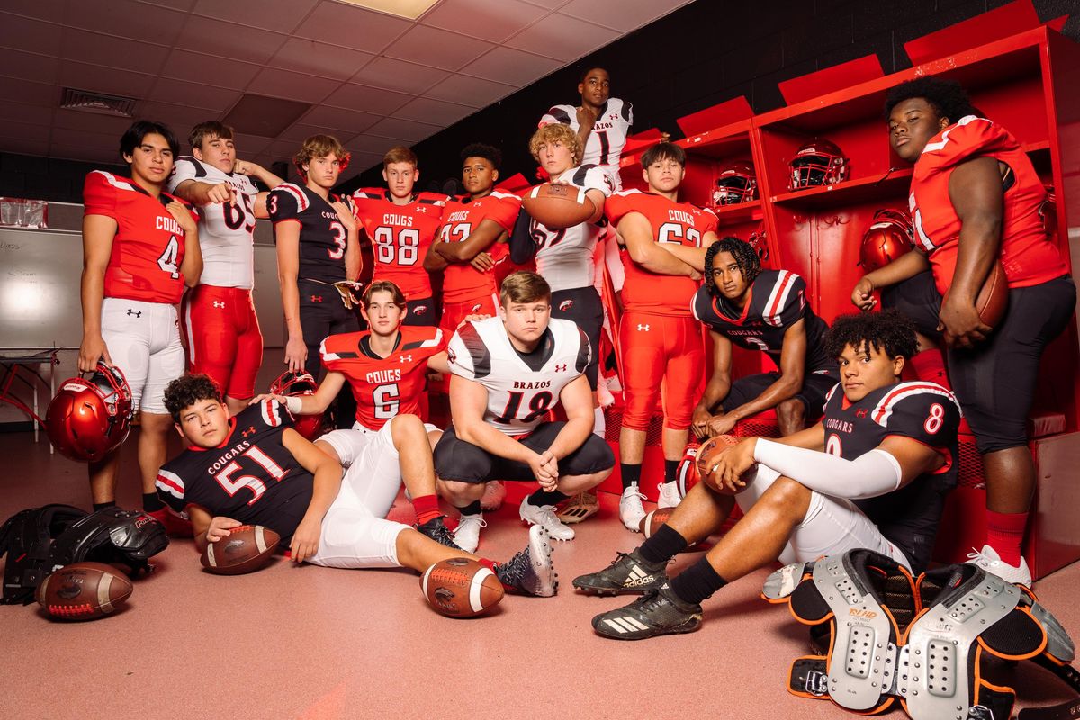 COMMUNITY PRIDE: Small-town Wallis all in for their Brazos Cougars