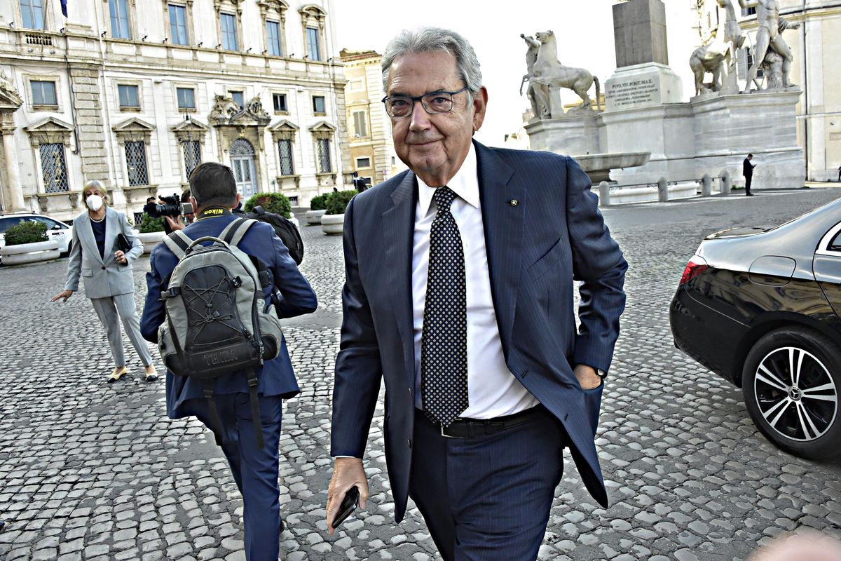 Per salvare l’ex Ilva il primo passo è cacciare i manager