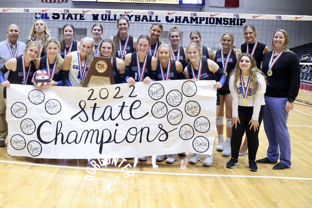 Gunter Brings home Volleyball State Title