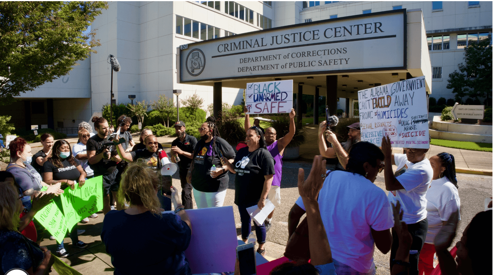 Smuggled Photos Depict Starvation Diet Inflicted On Alabama Prisoners