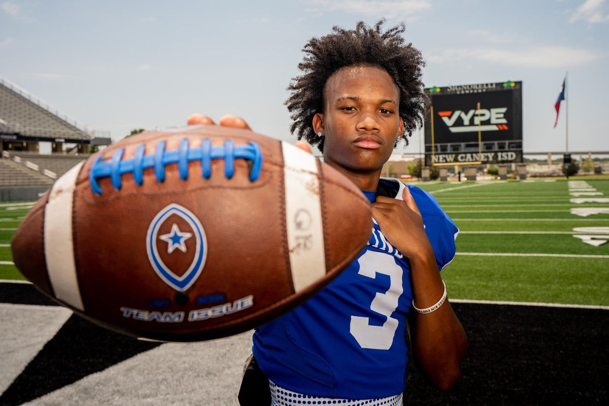 SHOCK THE WORLD: CE King, Johnson find themselves on big stage