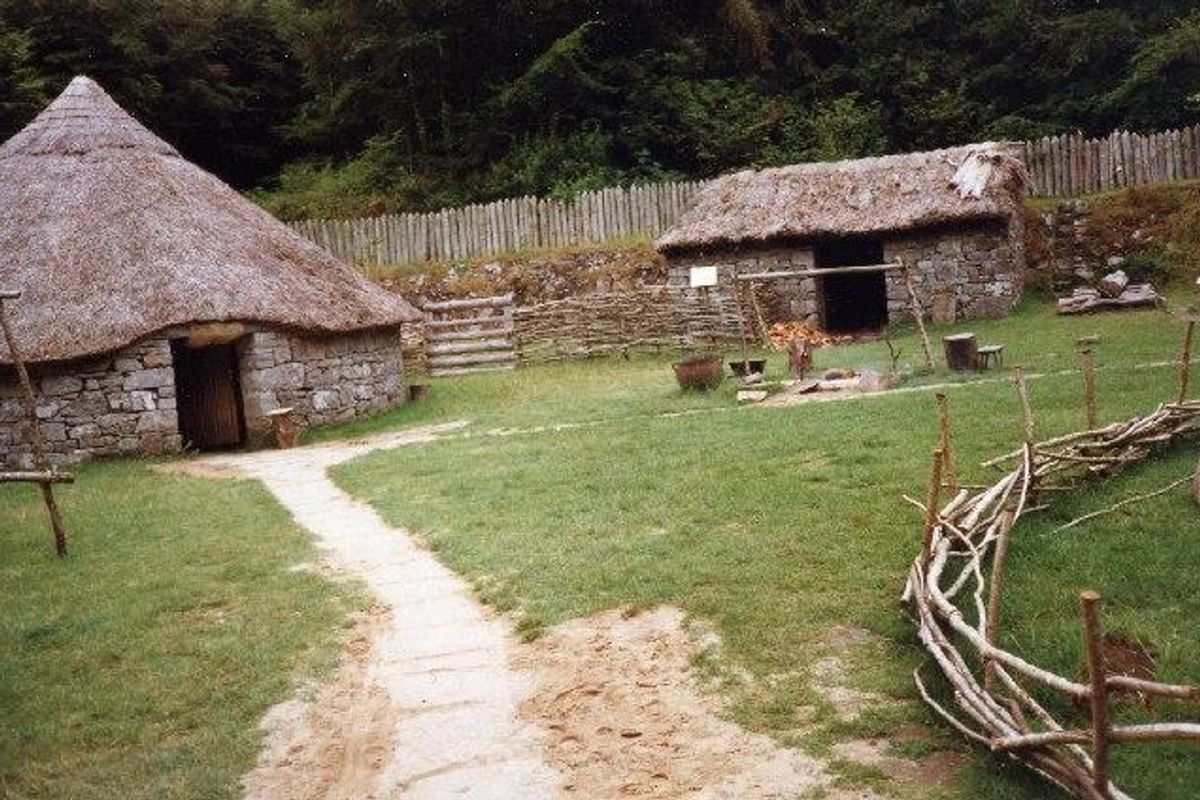 huts, community, agriculture, research, historical studies