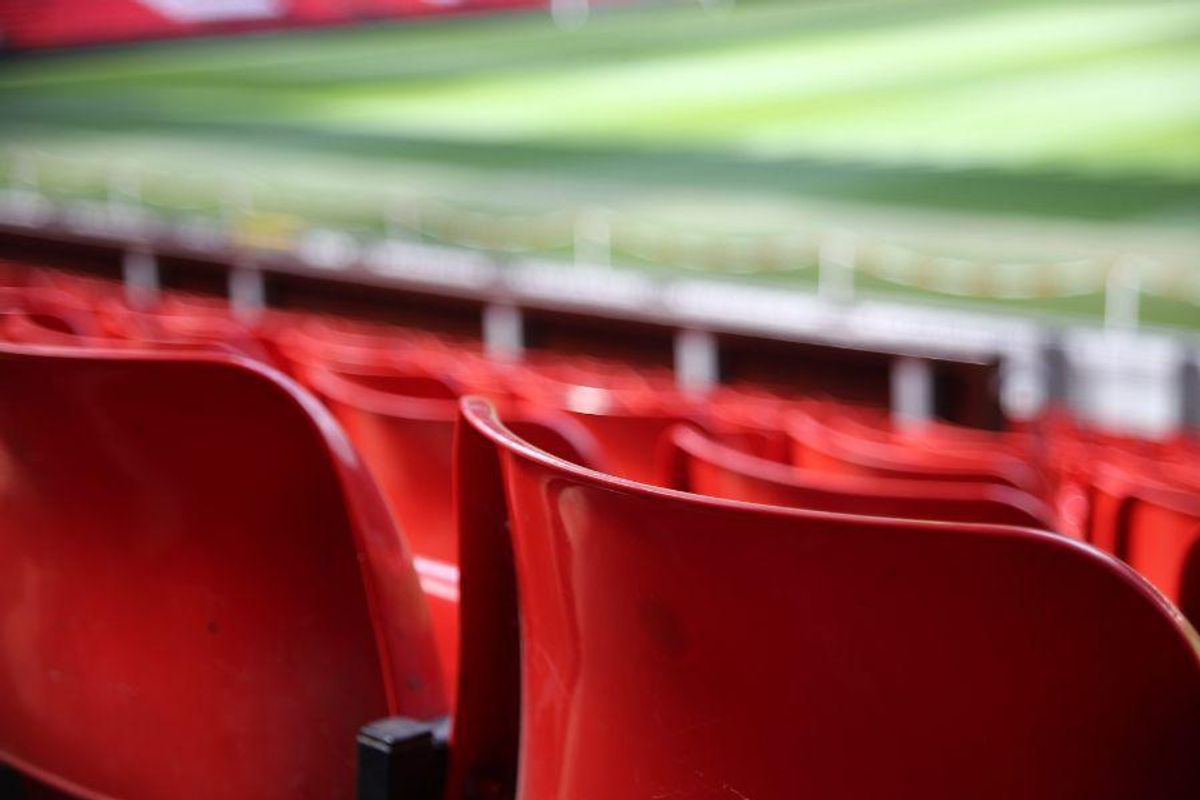 japanese soccer fans world cup stadium cleaning