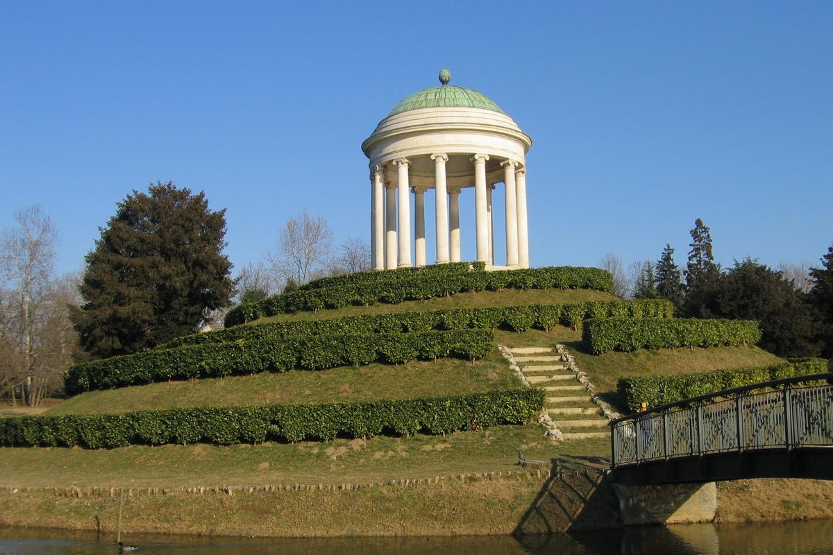 Com’è lontano il cemento di Wuhan. Lihn dà forma ai suoi sogni a Vicenza