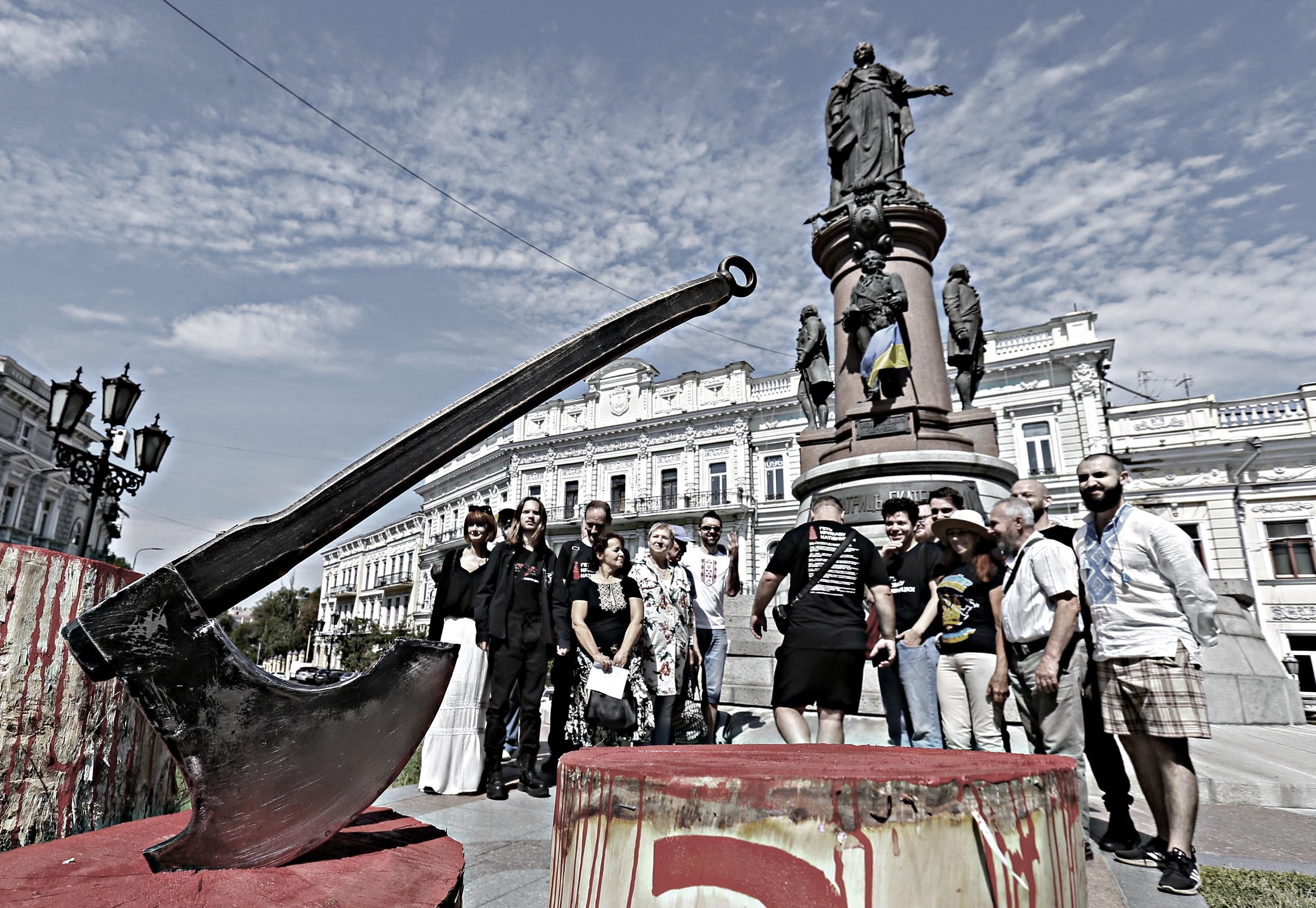 Dall’Ue 18 miliardi agli Ucraini in cambio di riforme. E loro vogliono vietare i culti