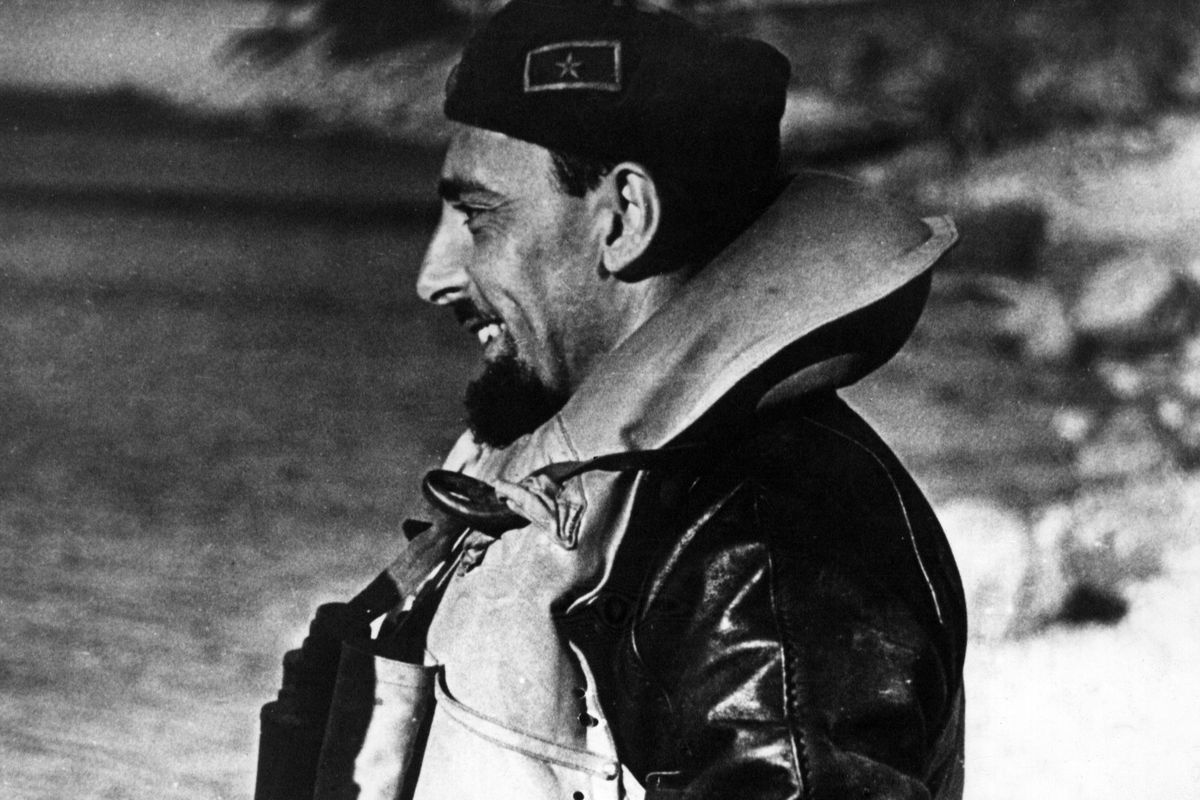 I parenti dell’eroe Todaro: «Non strumentalizzatelo. Che c’entra lui con le Ong?»