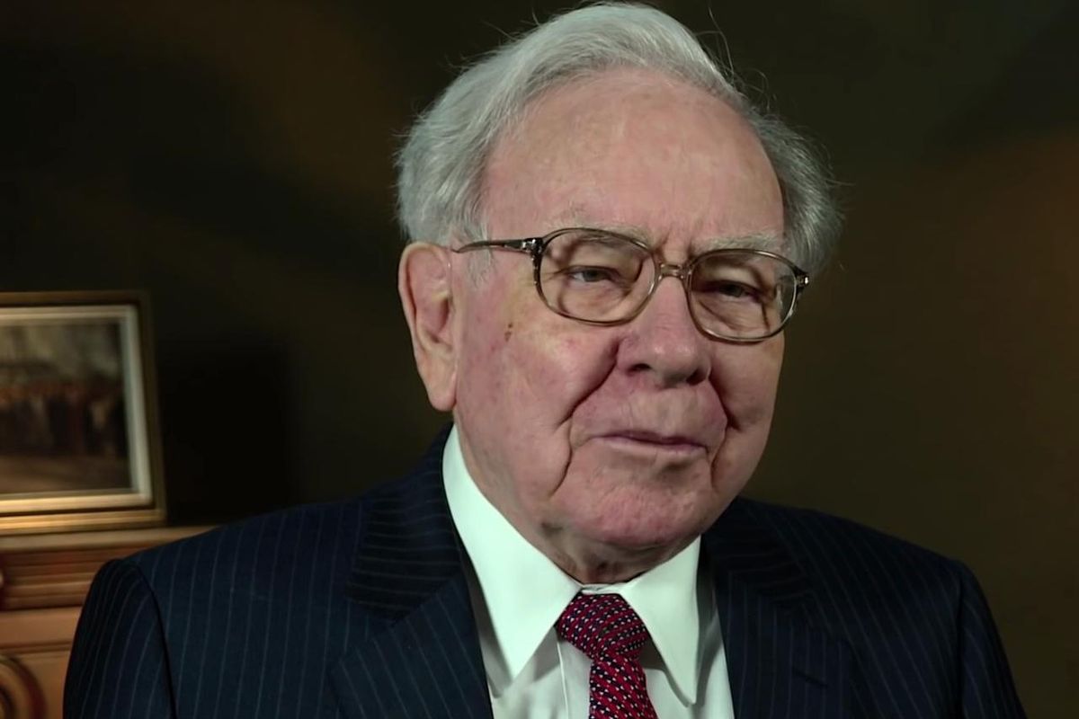 Warren Buffett, billionaire, wisdom, strategy, financial investments