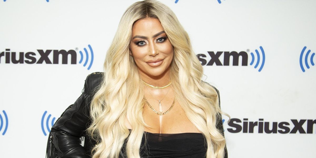 Aubrey O'Day Says She's 'Making Art' After Photoshop Accusations