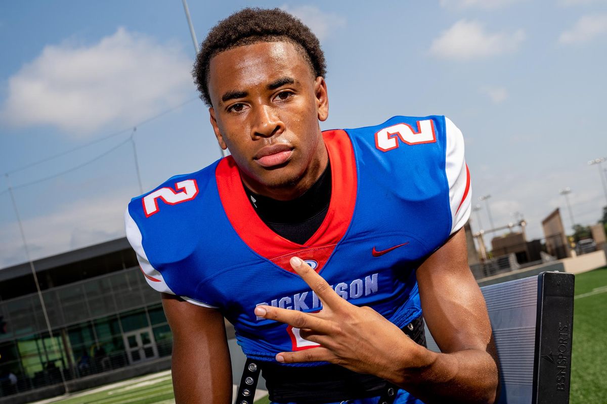 THE UTMB Health Playmakers: Recruiting Version