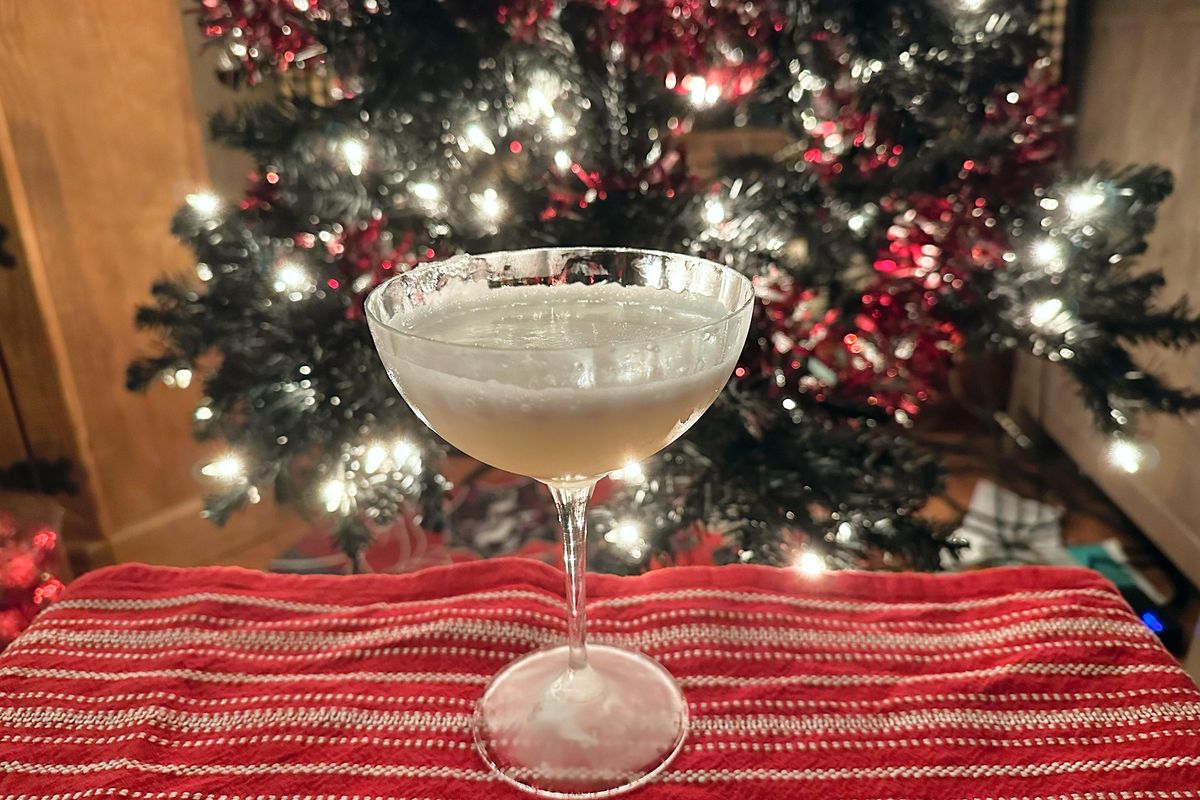 Welcome to Wonkette Happy Hour, With This Week's Cocktail, The White Lady!