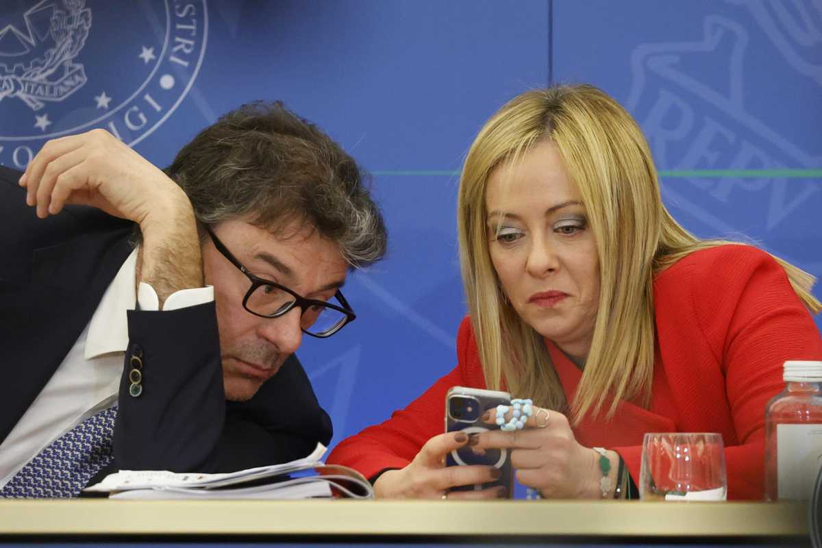 La flat tax allargata scatena la caccia alle streghe contro l’autonomo «evasore»