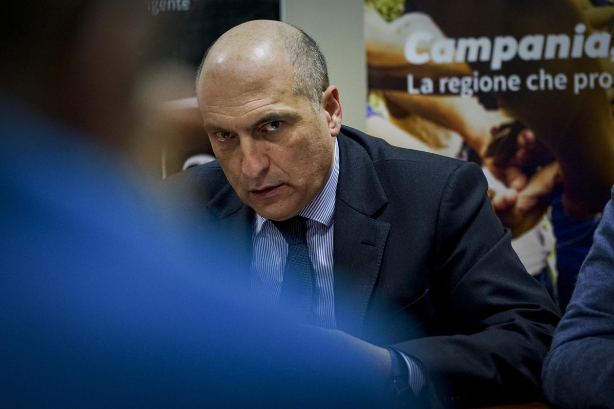Il plurisospeso dal Pd gestirà il Pnrr di Napoli