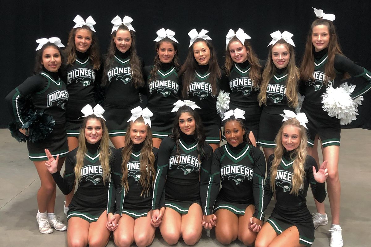 CHEER LIFE: LSA competes at TAPPS State