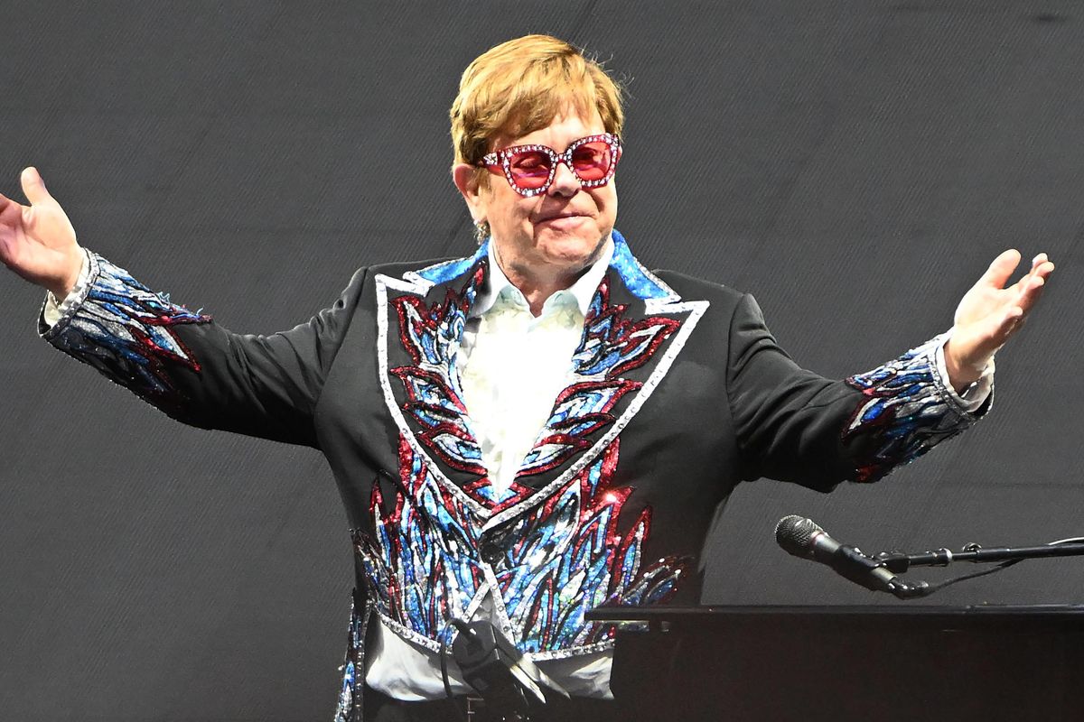 L’Ue ci impone le adozioni ai gay e l’utero in affitto