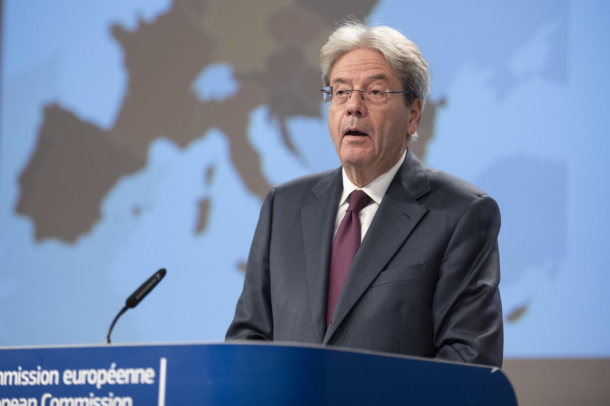L’Europa ora apre un nuovo fronte: allargare la fatturazione elettronica