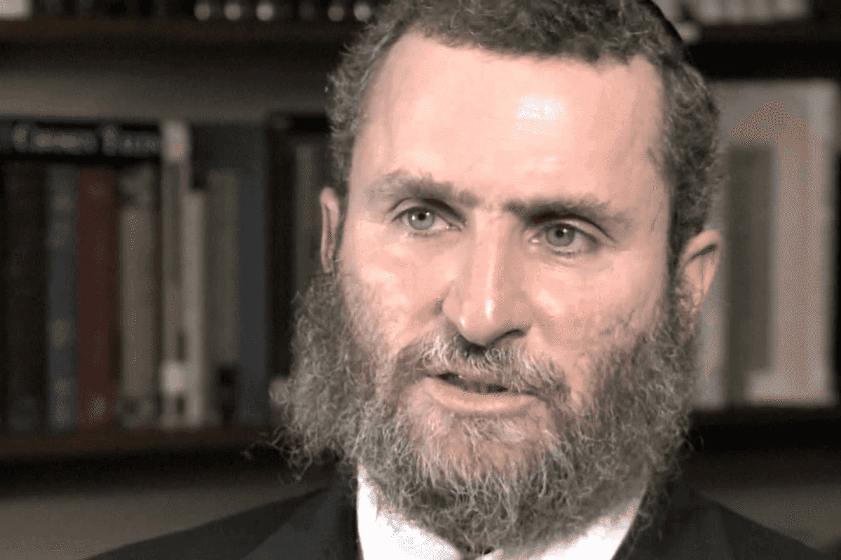 Trump's Jewish Allies Beg Him To Condemn Ye, But He Rebuffs Pleas