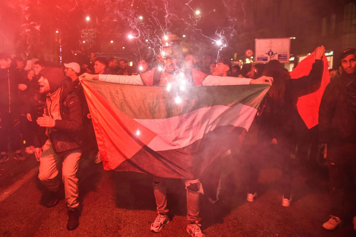 Marocco semifinalista al Mondiale. A Milano volano le coltellate