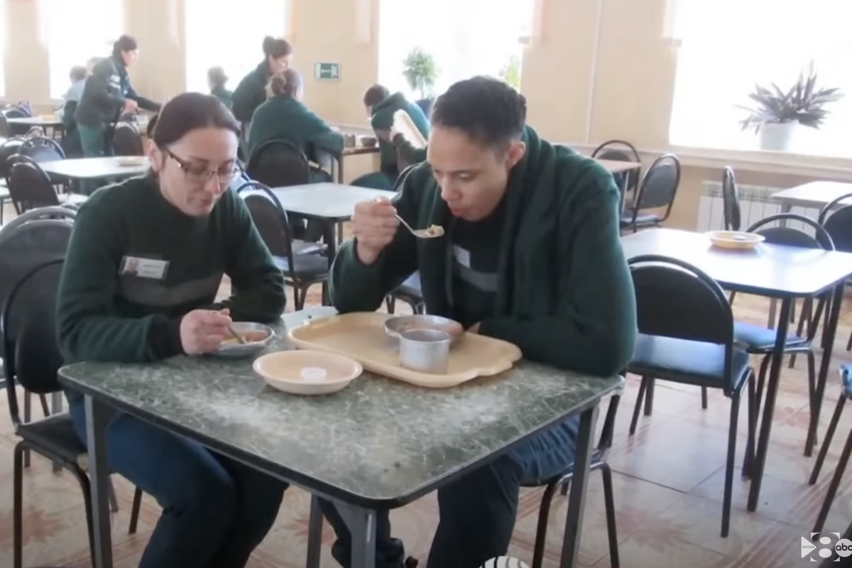 Rightwing 'Patriots' Still Acting Like Racist Scumbags Over Brittney Griner