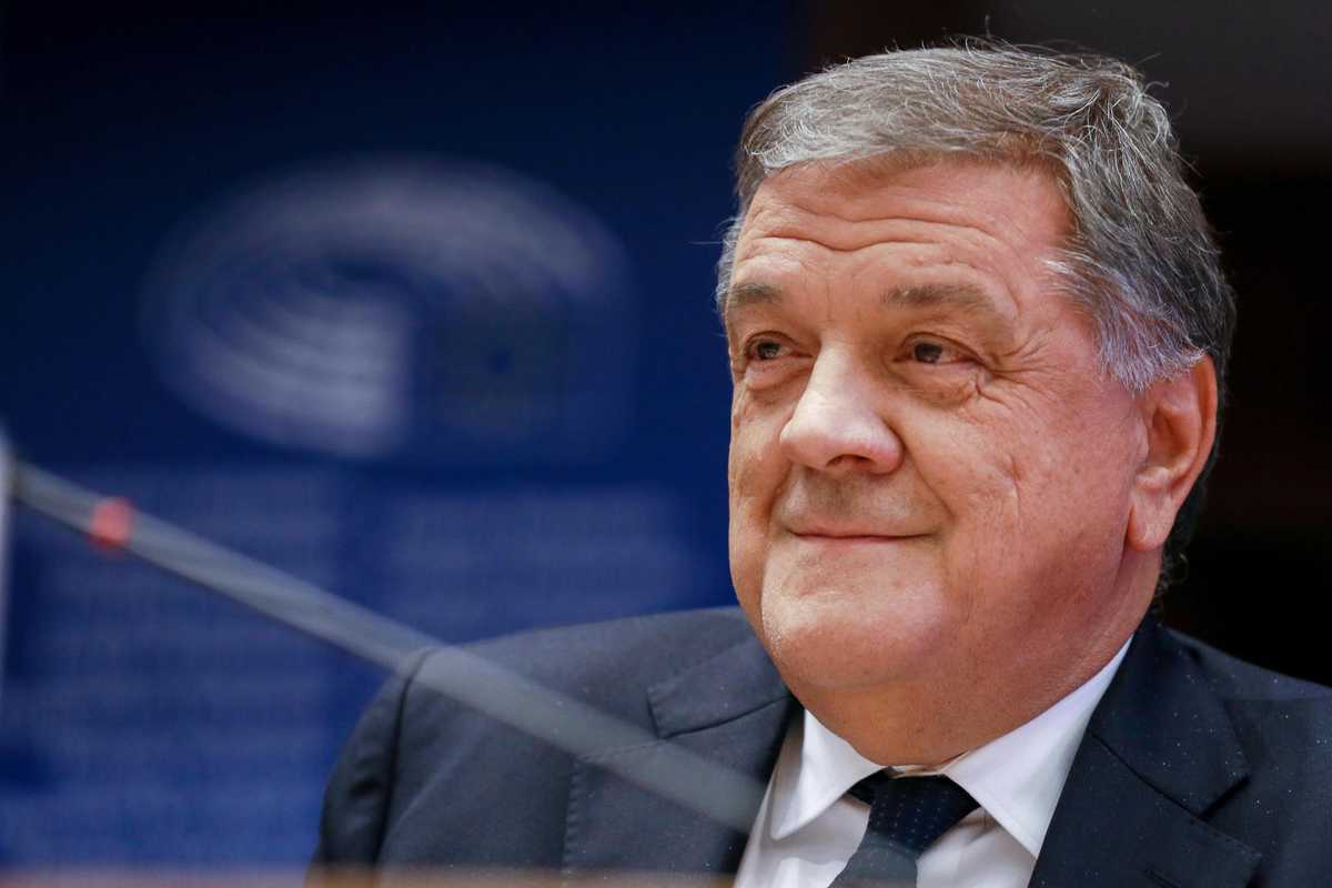 Il vizietto della sinistra: fare affari con i diritti umani