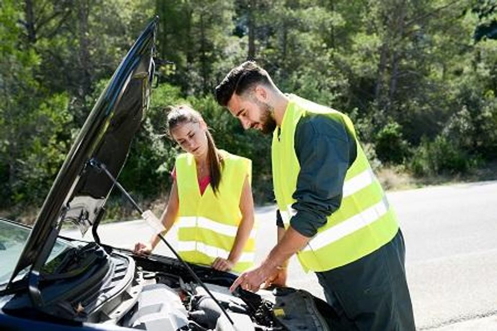 what-are-roadside-assistance-services-what-are-several-benefits-of