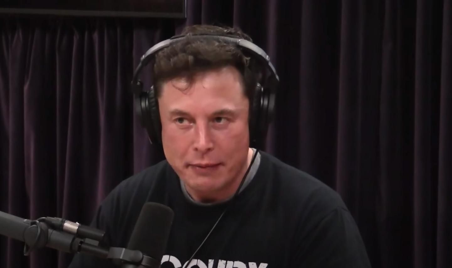 When Chappelle Brings Musk Onstage, Massive Booing 'Withers' Mogul