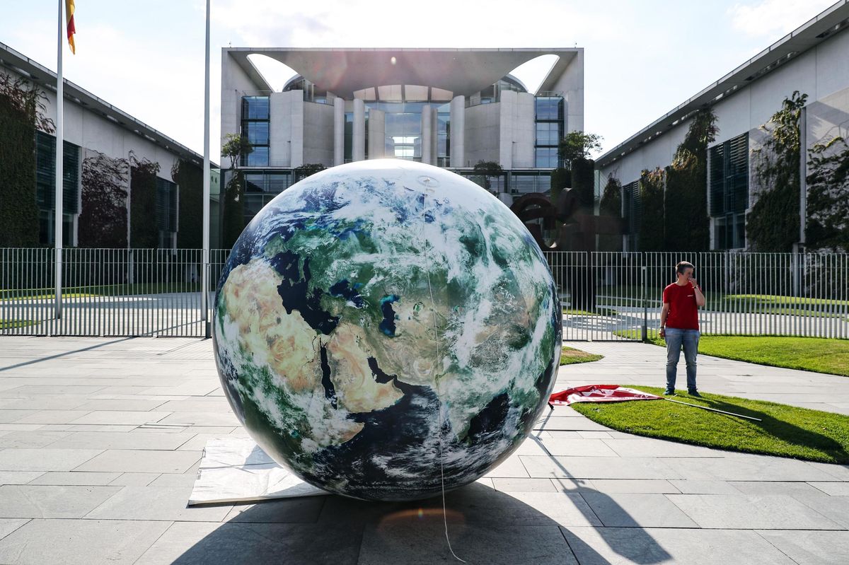 I veri pericoli per la Terra? La fissazione per il solare e lo spauracchio della CO2