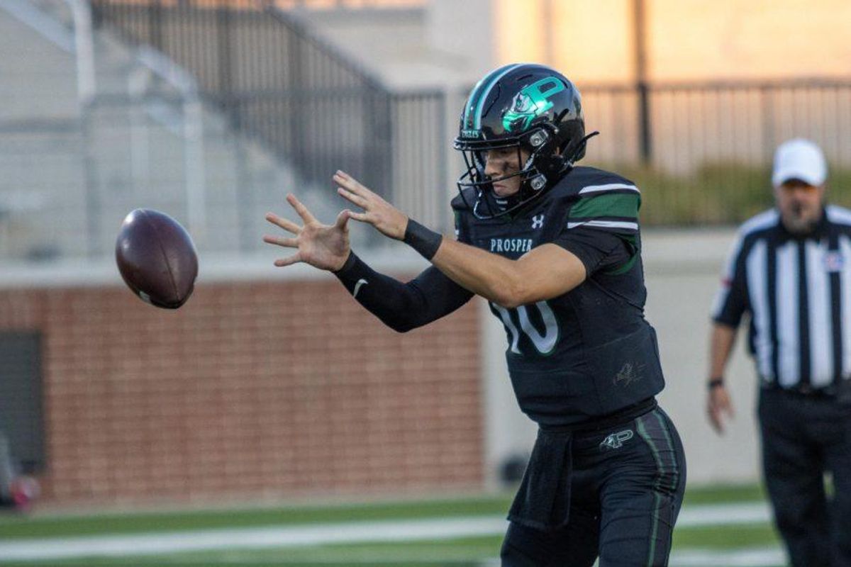 VYPE DFW Public School Quarterback of the Year Fan Poll presented by Sun & Ski Sports