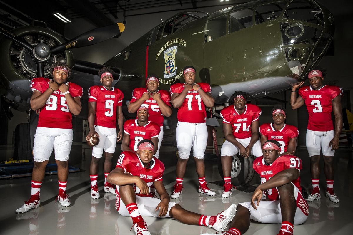 Former North Shore stars face-off in Tax Act Bowl in NRG Stadium