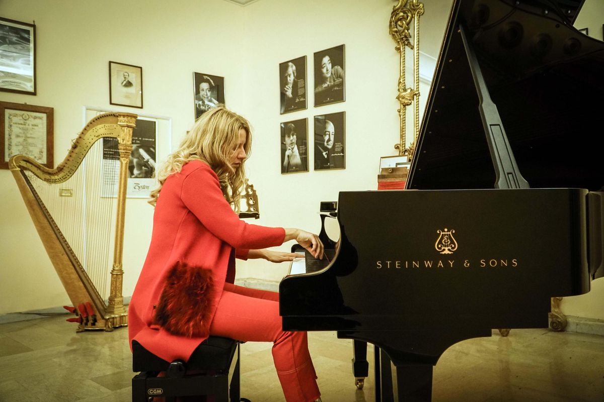 Annullato il concerto della pianista ucraina perché per i social «è una fan di Putin»