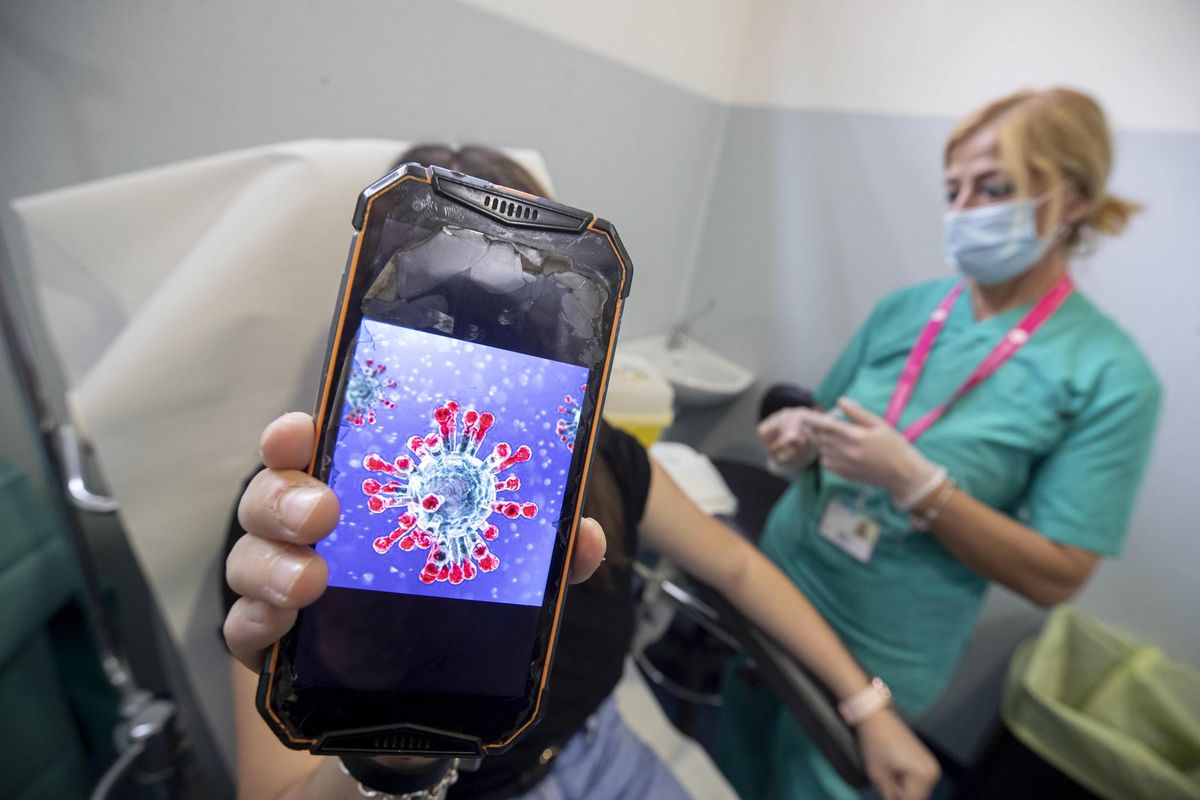 Basta col vaccino ai ragazzi. Lo studio che toglie i dubbi