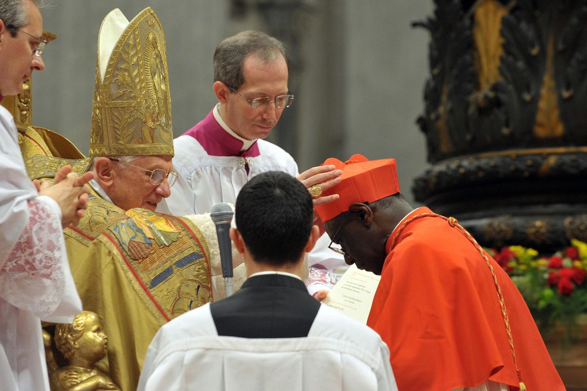 Ratzinger resta nella Chiesa: ecco tutti i suoi