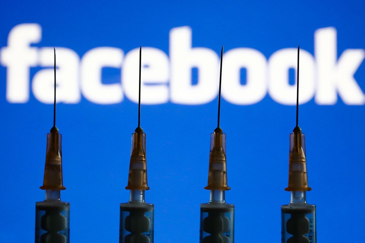 Vaccini, Facebook censurava le notizie vere