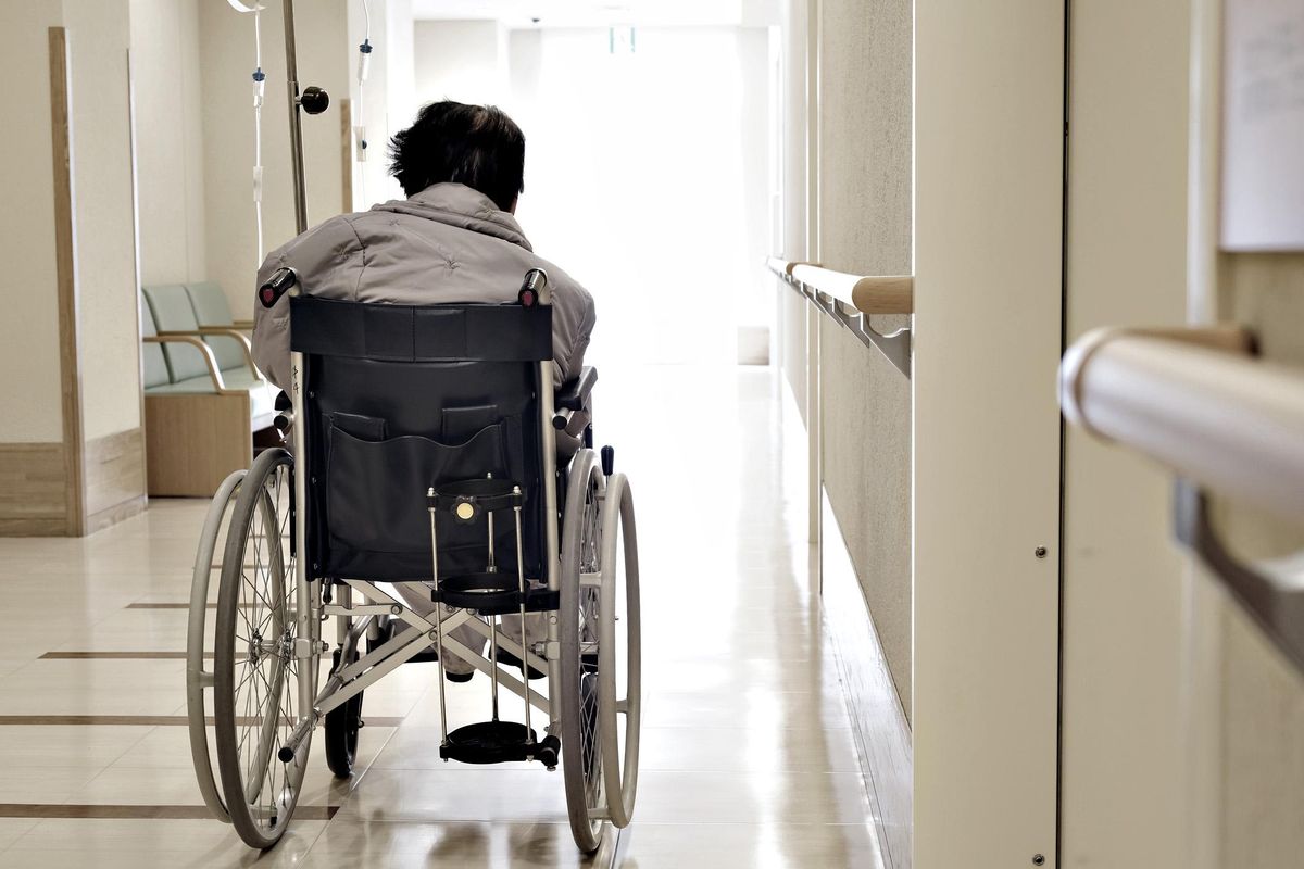 Una Rsa su quattro non è a norma. E c’è chi respinge i non vaccinati