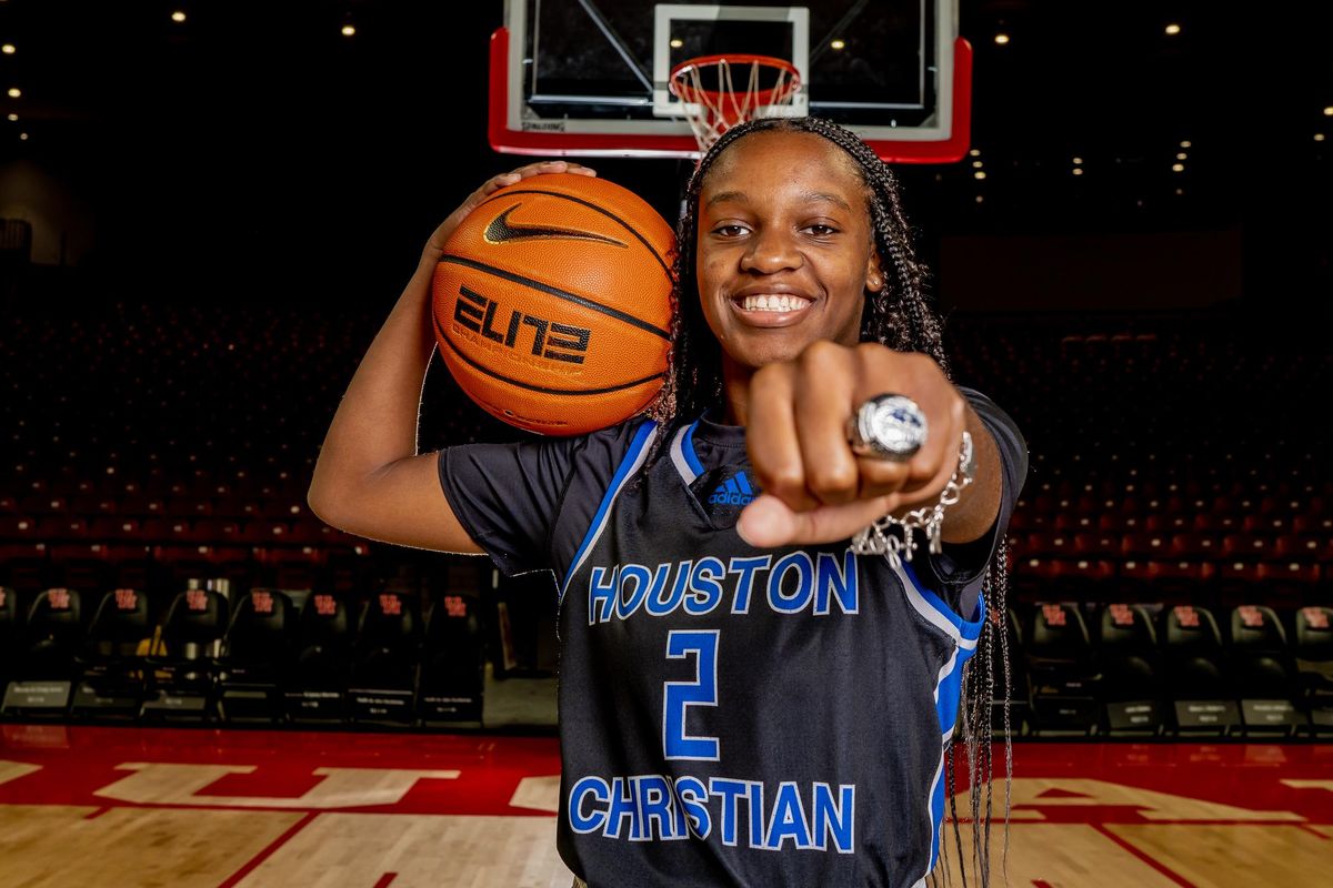 One Family to Another: Williams commits amid final season as a Mustang