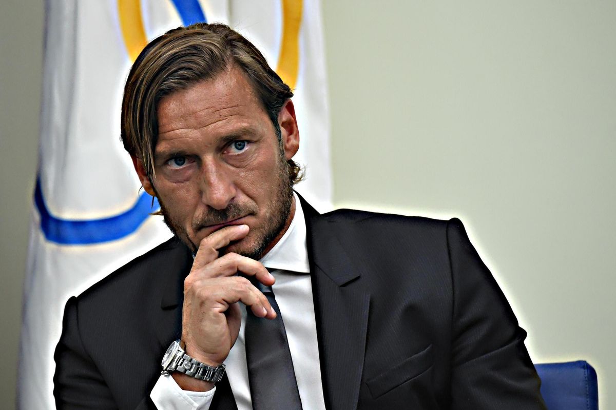 Su Totti resta l’ombra delle scommesse. A rischio il suo ruolo per le Olimpiadi