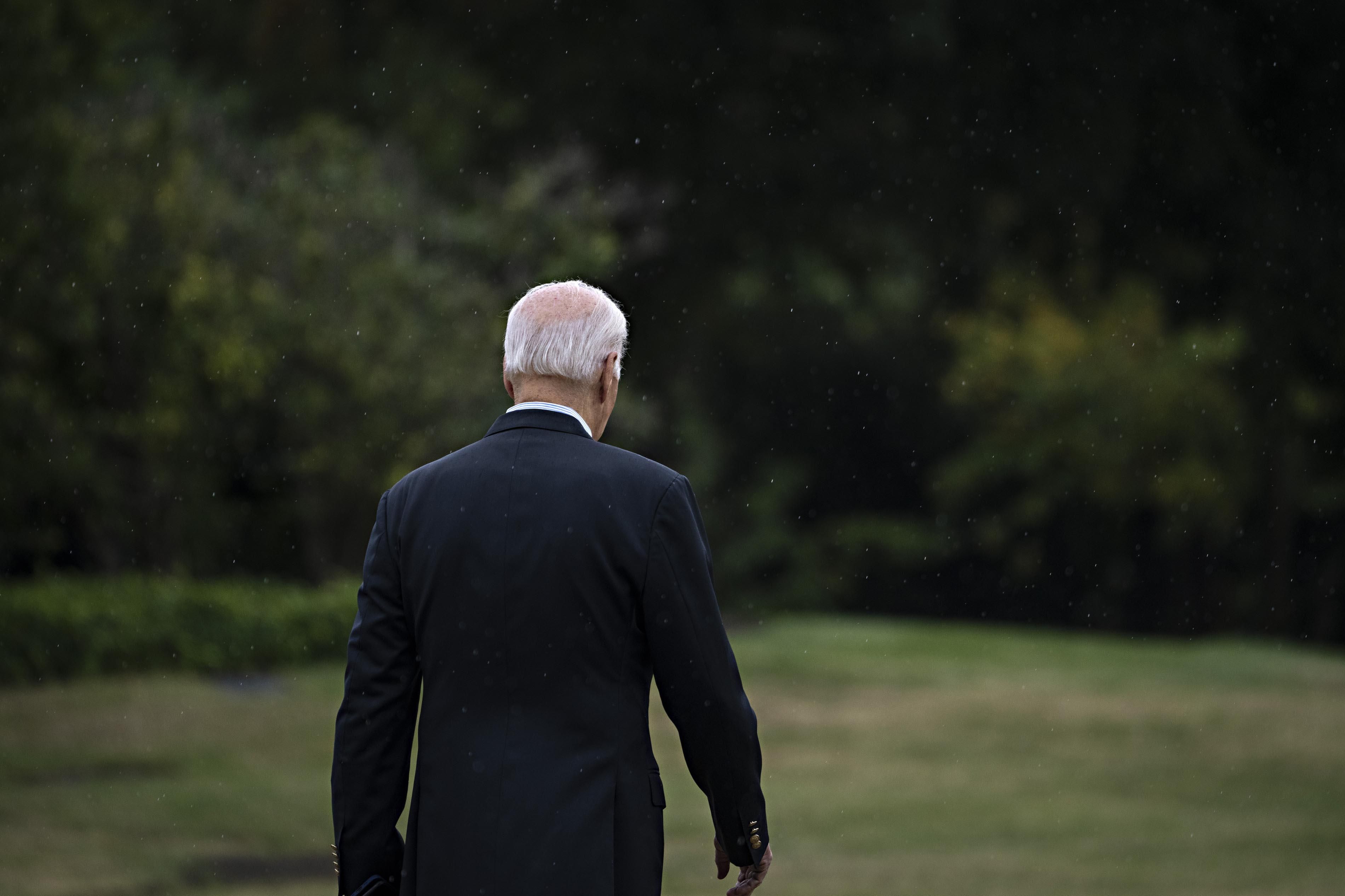 Schiaffo postumo a Biden. Il leader Usa resta a casa e paga la linea filo aborto