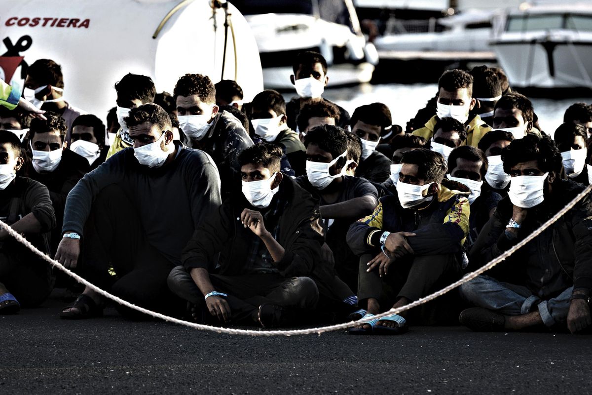 Ora che c’è Giorgia la sinistra lo ammette. Gli sbarchi sono un grosso problema