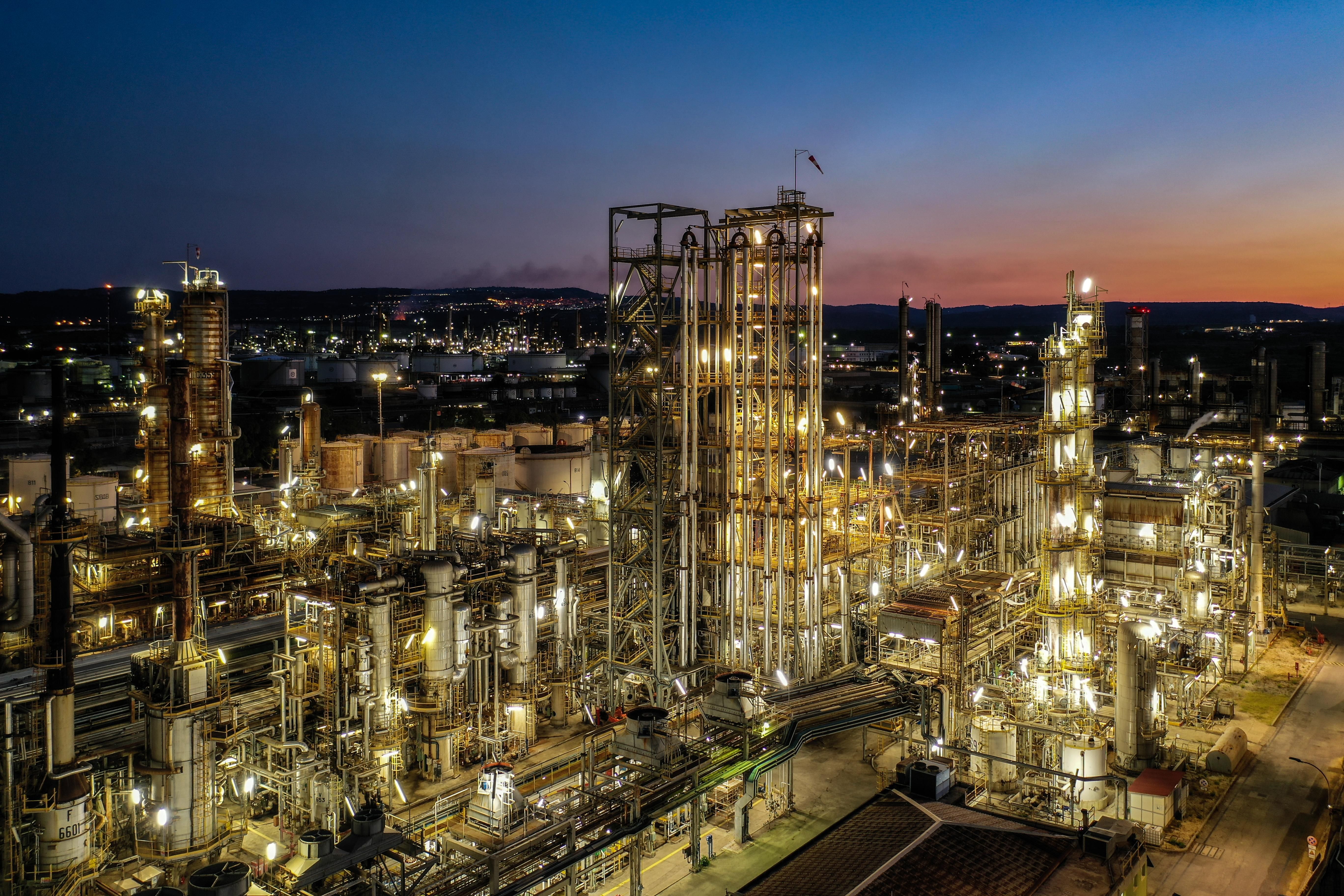 Tutte le stranezze sull’affare Priolo tra scambi con l’India e amici del Vaticano