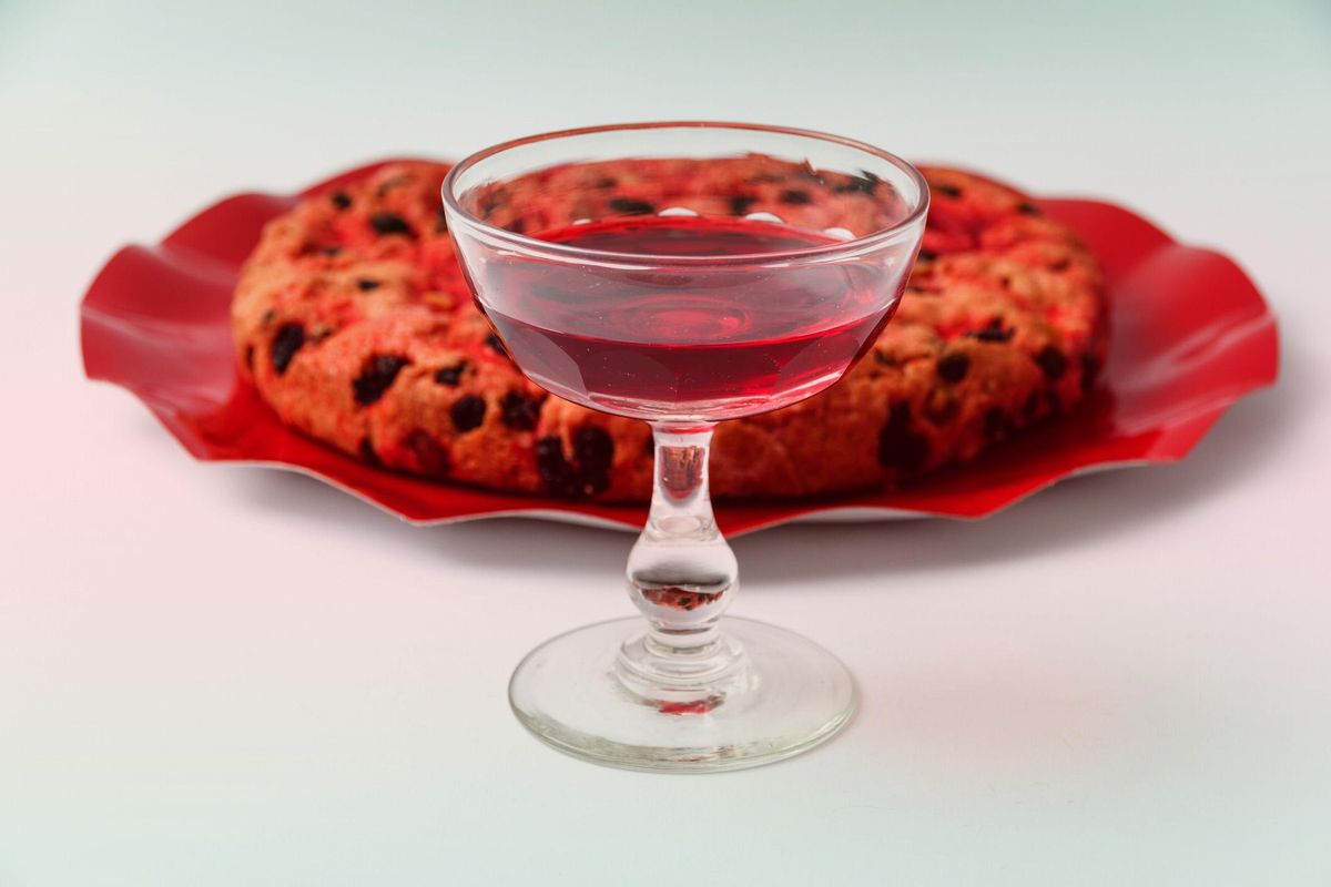 Alchermes, liquore rosso elisir di lunga vita