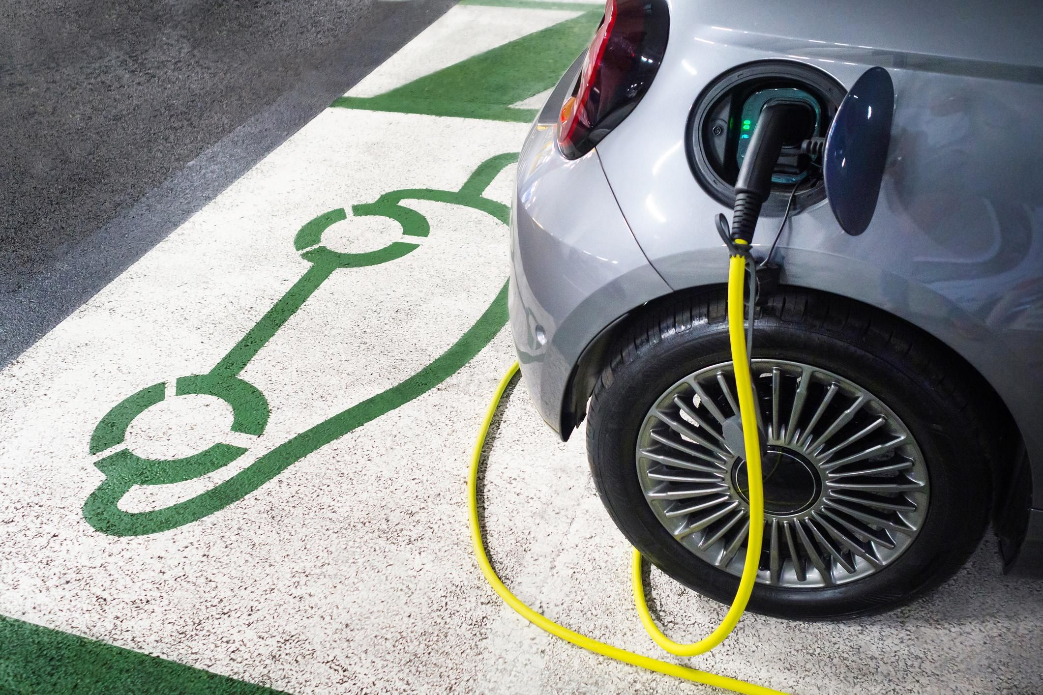 Pronta un’alternativa più economica all’obbligo di macchina elettrica