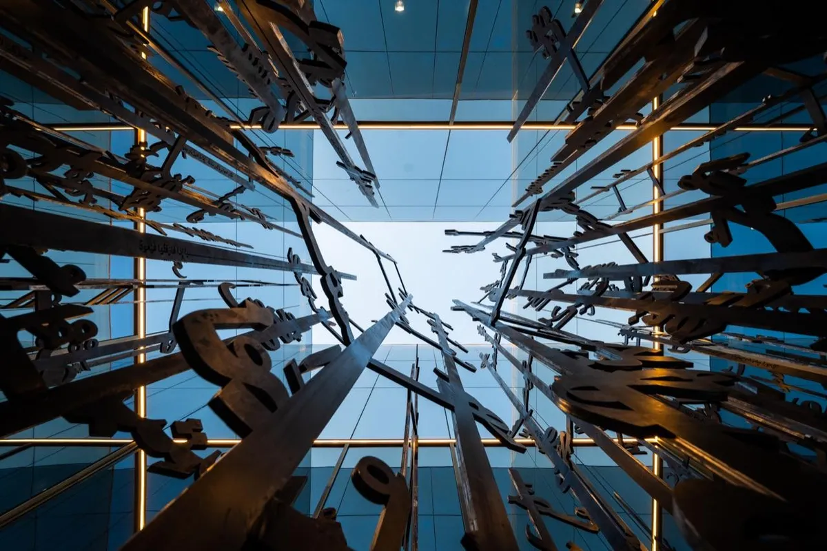 La collezione d’arte Safar in mostra all’Aeroporto Internazionale di AlUla