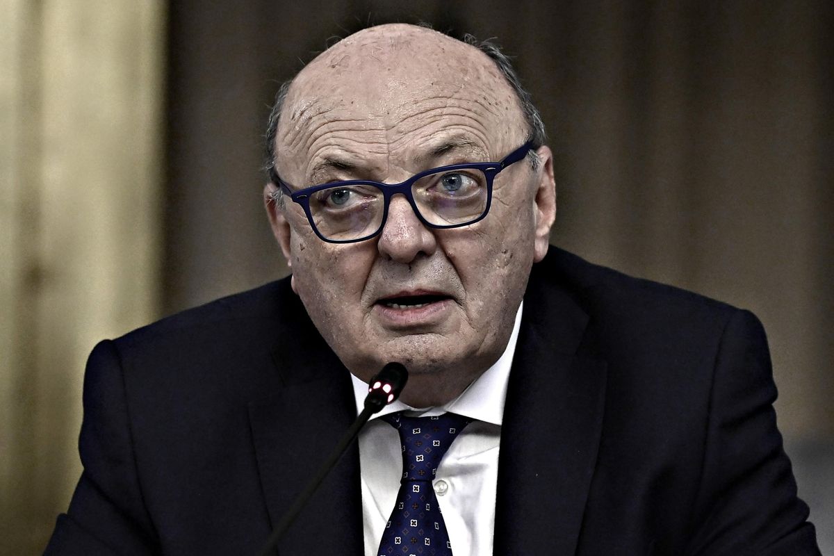 Pichetto appoggiò la mazzata verde. Il Cav lo bacchetta: «La casa è sacra»