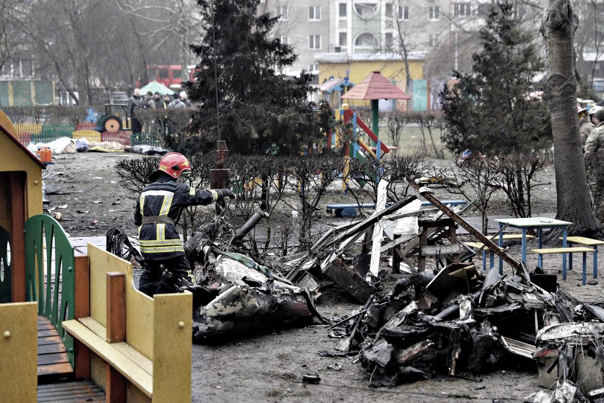 Precipita elicottero, decapitato ministero dell’Interno ucraino