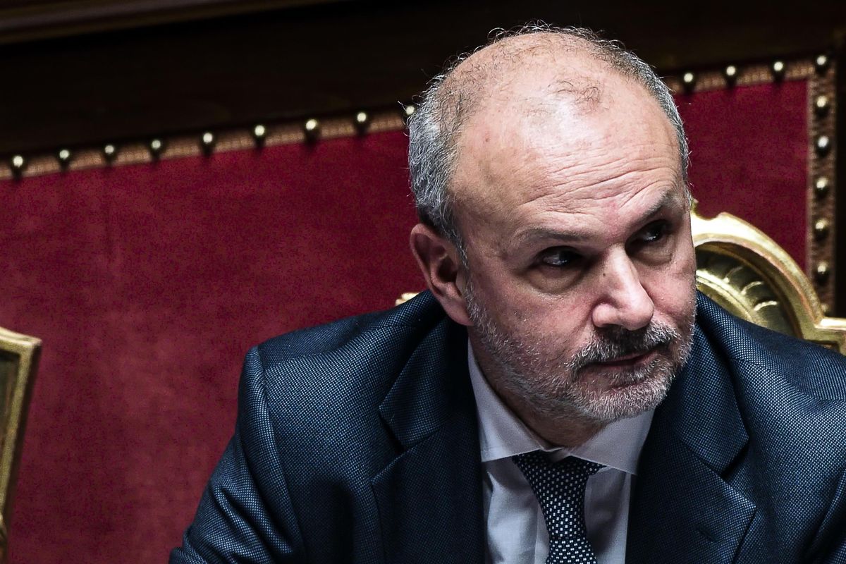 Schillaci dichiara guerra al tabacco ma scorda i soldi del piano anticancro