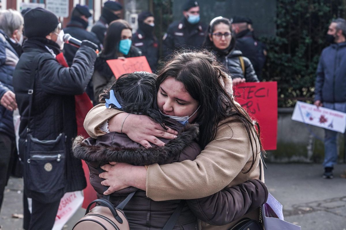 Bimbi rubati. Siamo ancora fermi a Bibbiano?