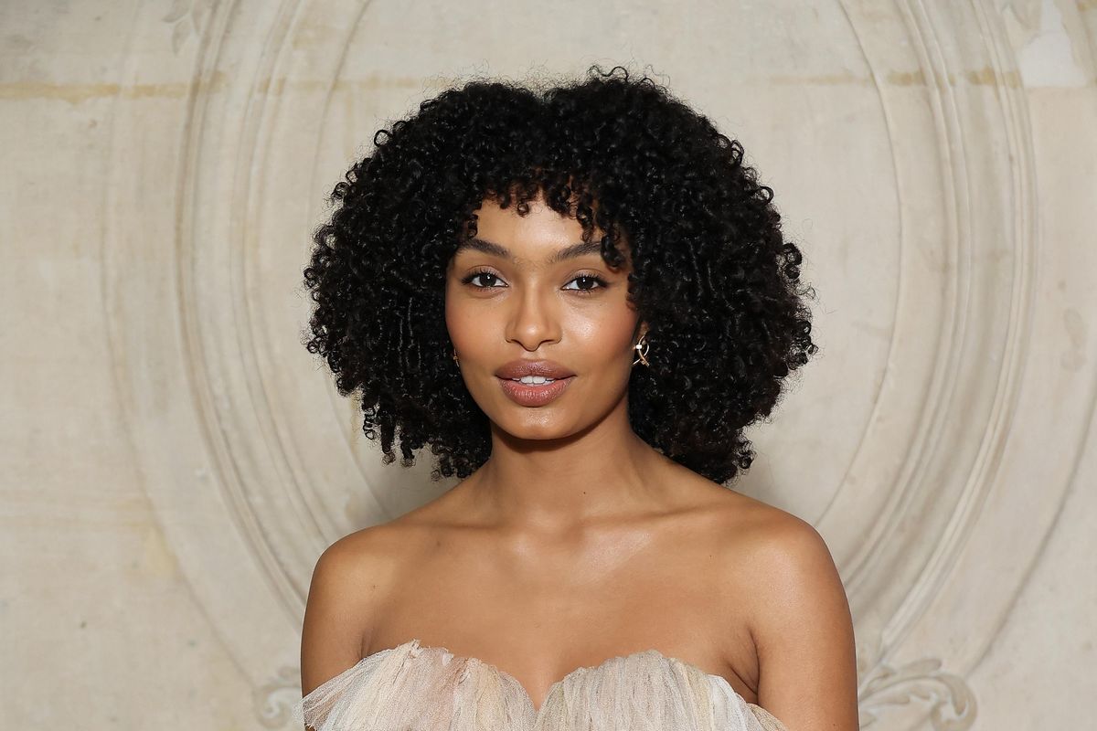 Yara Shahidi Just Proved That Two Bags Are Better Than One