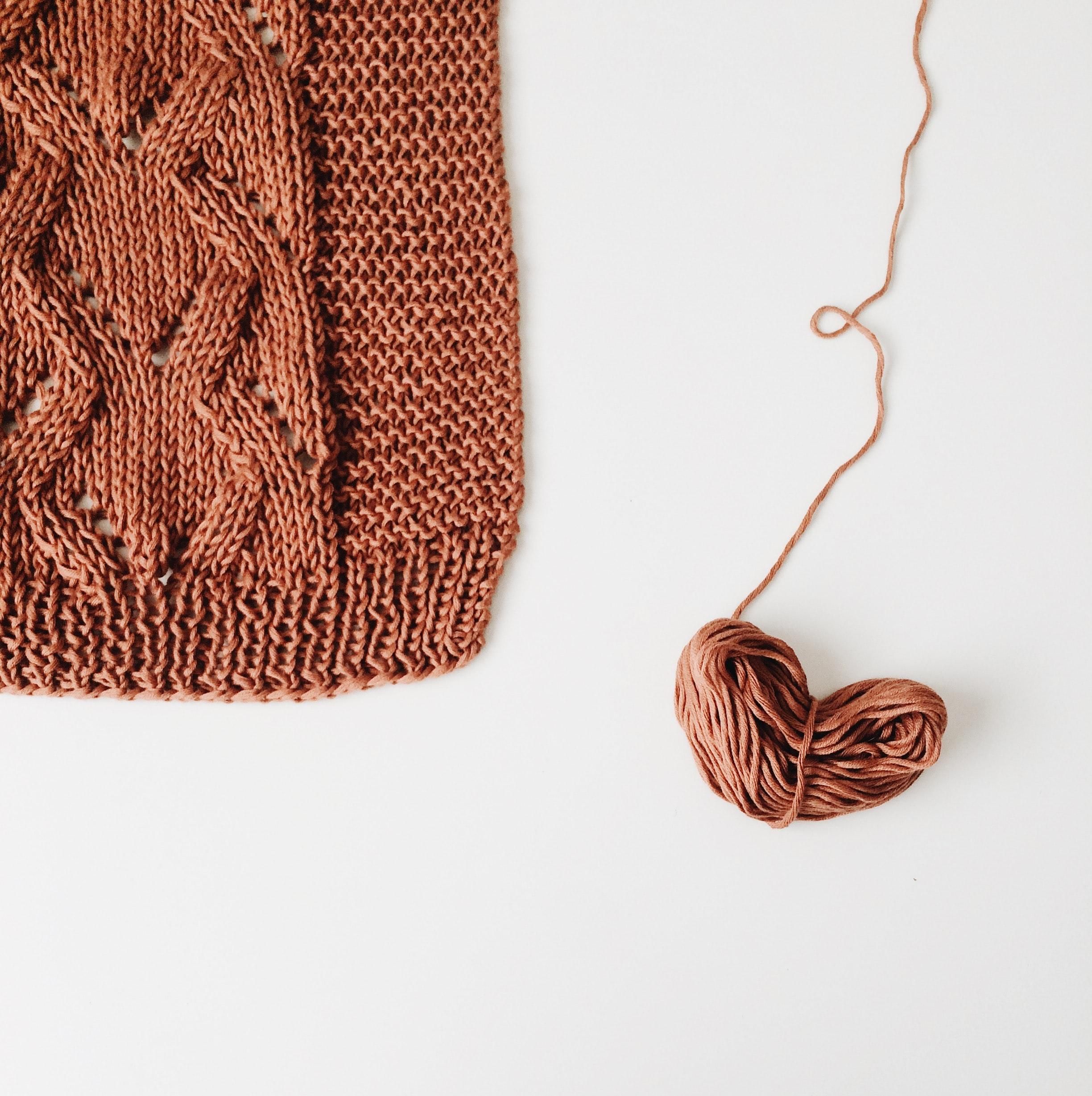 Loose Ends finishes knitting projects of those who've died - Upworthy