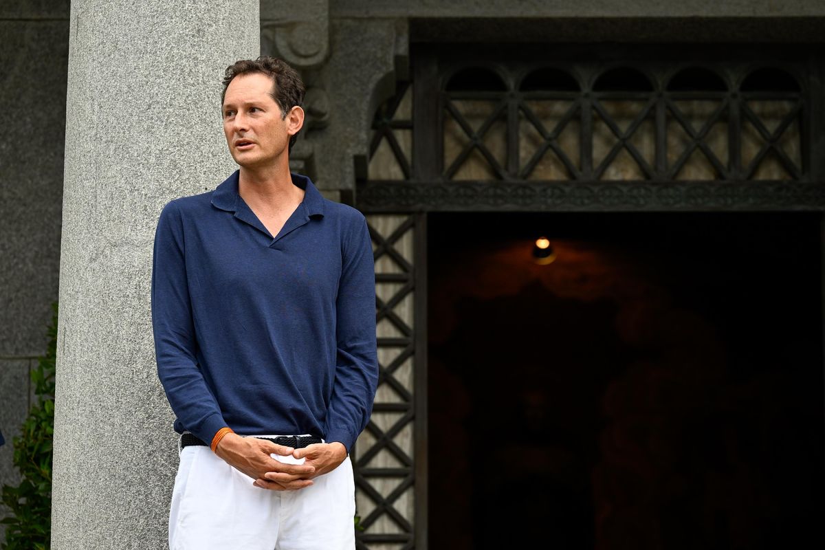 I suoi giornali in ginocchio da Elkann