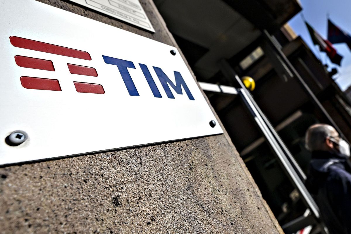 Sul tavolo Tim l’offerta del fondo Usa: oltre 20 miliardi per rete e Sparkle